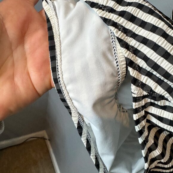 ATHLETA seersucker v neck one piece swimsuit size XS - Picture 5 of 7